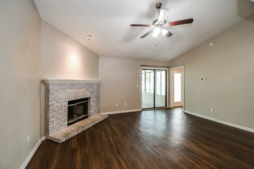 Building Photo - 3746 August Crossing Ct