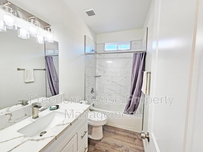 Building Photo - 6660 Stubblefield Dr