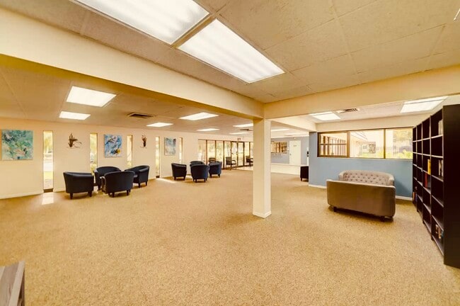 Building Photo - 6070 NW 64th Ave