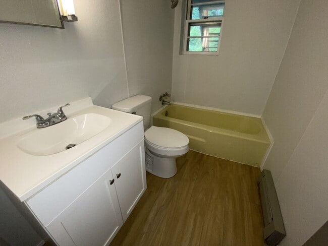 Building Photo - gree1910