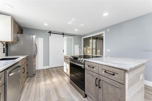 Building Photo - 11916 SW Newman Terrace