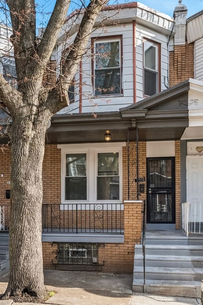 Building Photo - 3357 Malta St