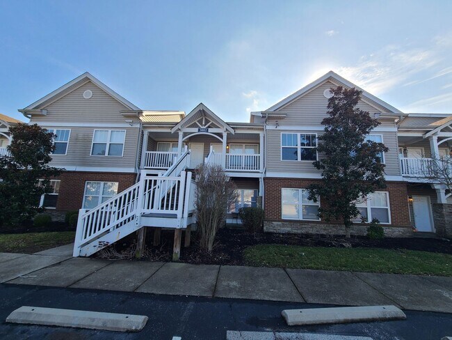 Primary Photo - Beautiful 2 bedroom 2 full bath condo clos...