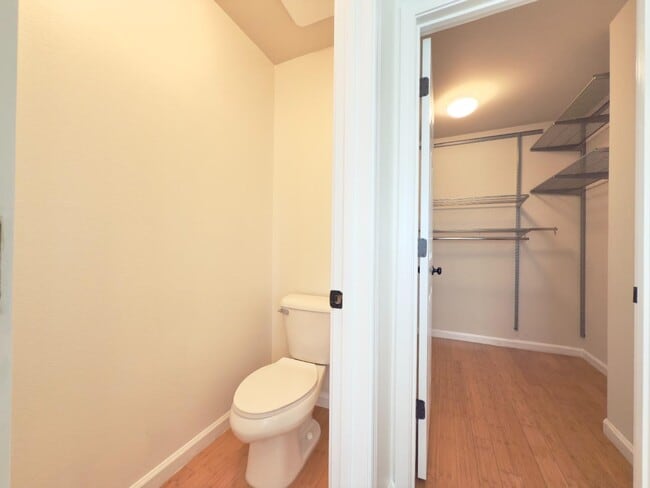 Building Photo - 499 Casselino Dr