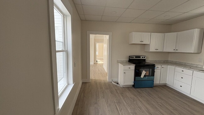 Building Photo - 3BR with Views of Presumpscot River | Newly Renovated | Heat Included | Bright + Quiet Location