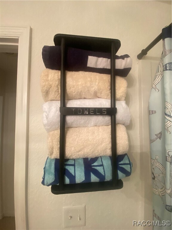 Building Photo - 2131 N Pinecone Ave