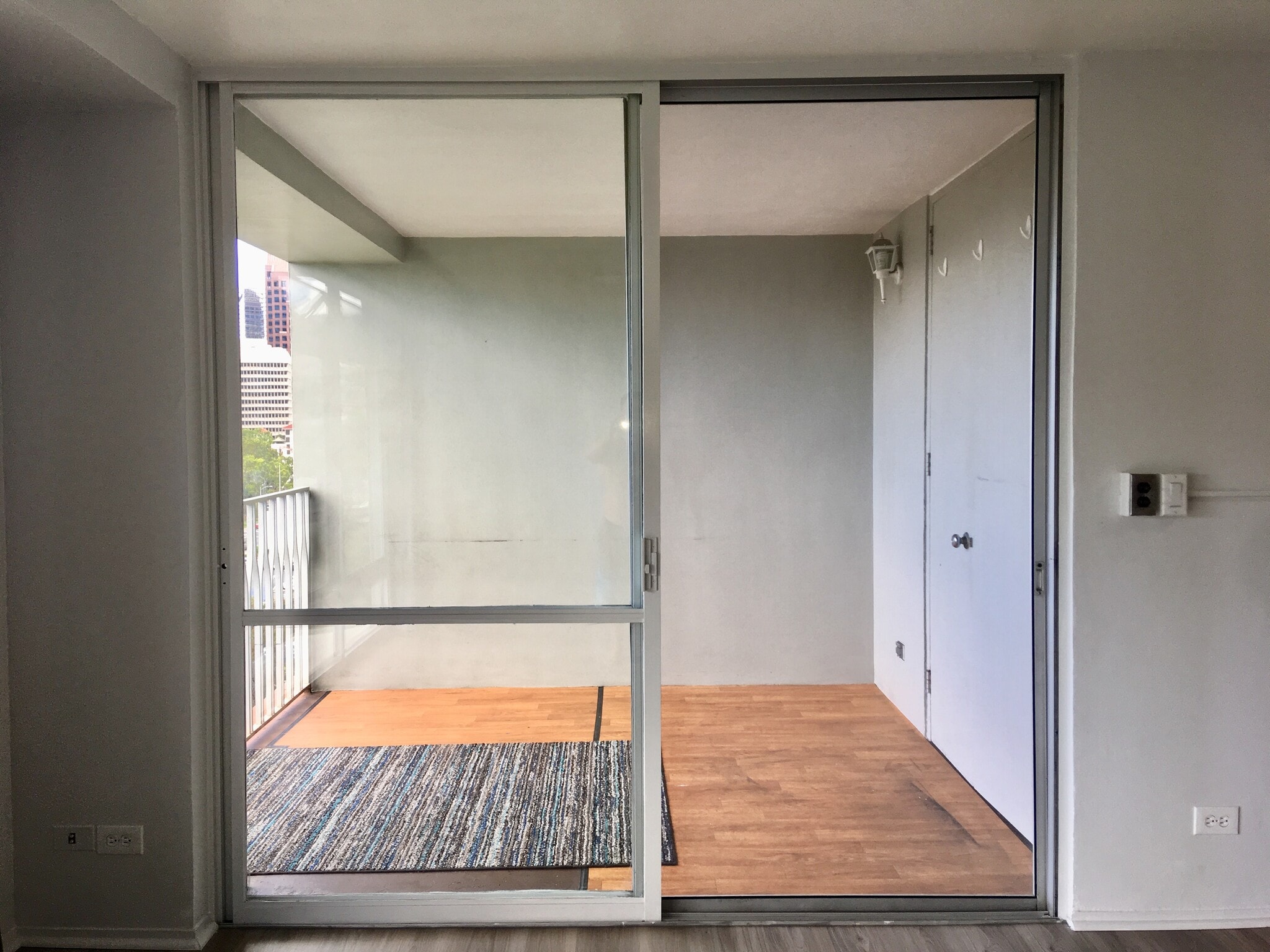 Building Photo - 1511 Nuuanu Ave