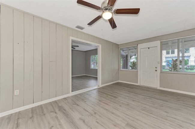 Building Photo - 1891 Prospect St