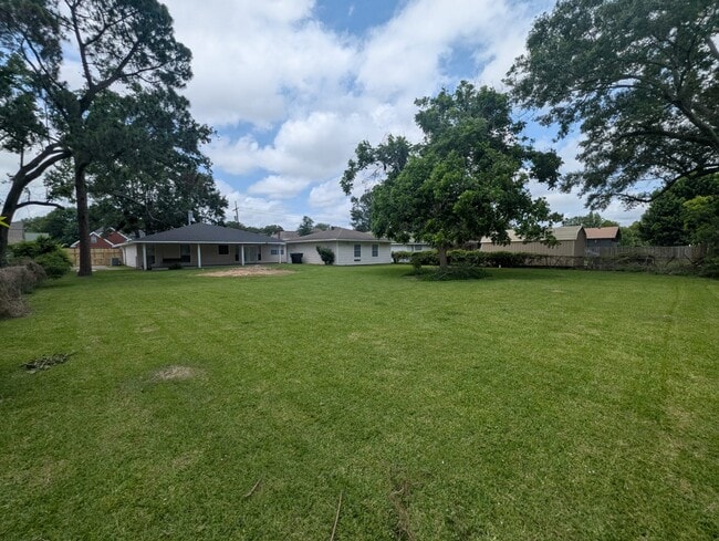 Building Photo - 2719 Canal Ave