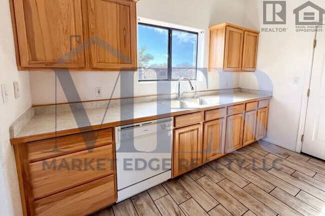 Building Photo - 3Bed/2Ba Home in Arizona City! $199 MOVE-I...