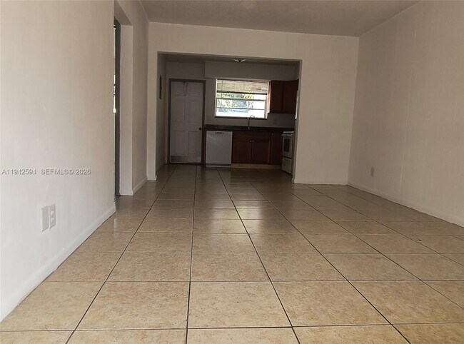 Building Photo - 4900 SW 28th Ter