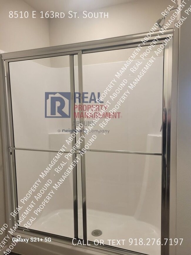 Building Photo - 8510 E 163rd St S