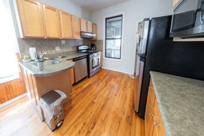 Building Photo - 1304 N Campbell Ave
