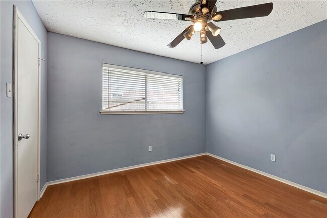 Building Photo - 11718 Scottsdale Dr