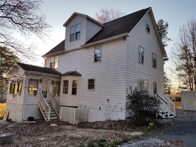 Building Photo - 4889 Mark John Way