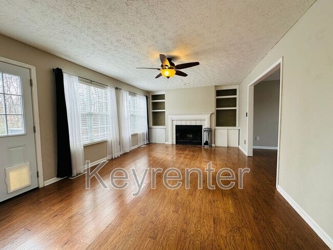 Building Photo - 12490 Daisywood Dr