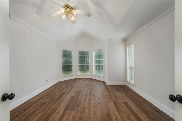 Building Photo - 4220 Oak Grove Dr