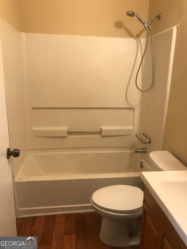 Building Photo - 218 Benton Fields