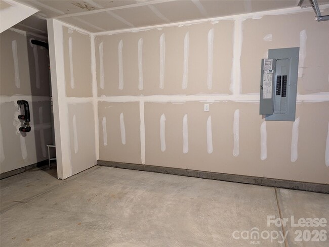 Building Photo - 5132 Hyrule Dr