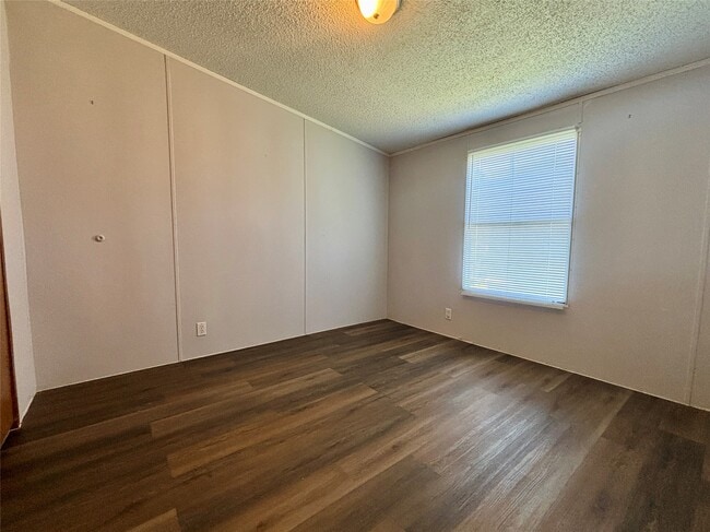 Building Photo - 13092 Enchanted Vista