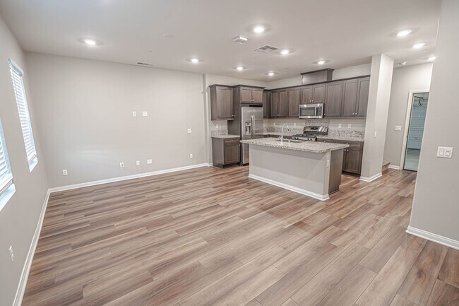 Building Photo - COMING SOON! 3 Bedroom Home in River Village.