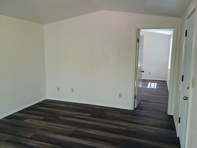 Building Photo - 12740 Co Rd 687