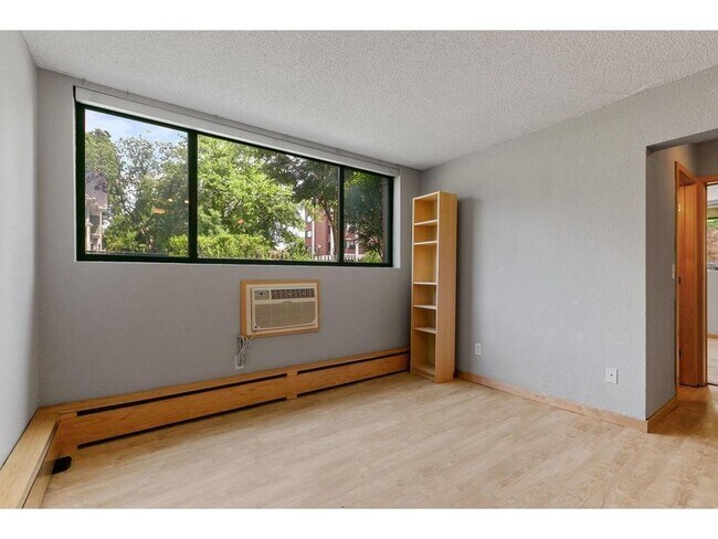 Building Photo - 2530 1st Ave S