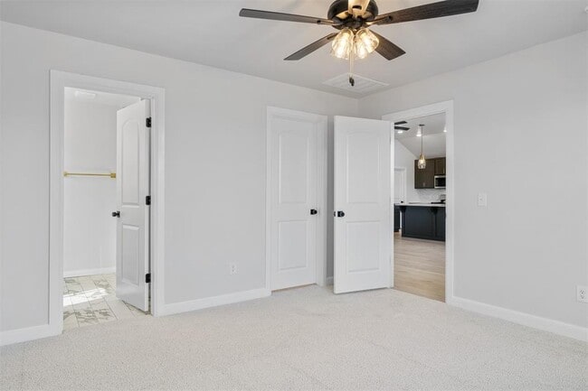 Building Photo - 3400 Piney River Dr