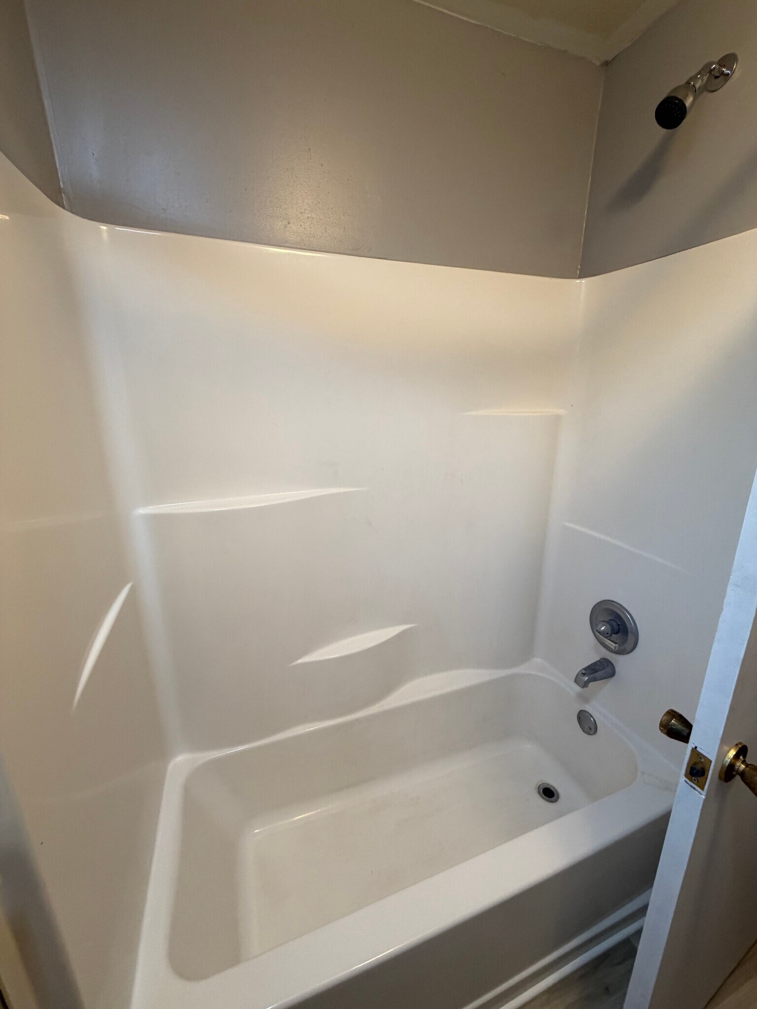 Building Photo - 3220 Franklin Ave