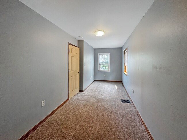 Building Photo - 1018-1020 Baldwin Street