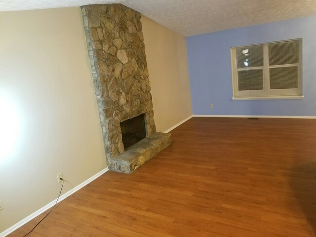 Building Photo - 4705 Midridge Dr