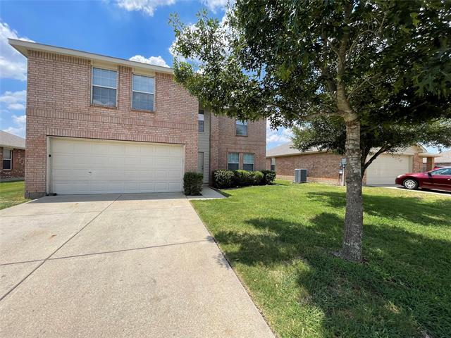 Building Photo - 2801 Mockingbird St
