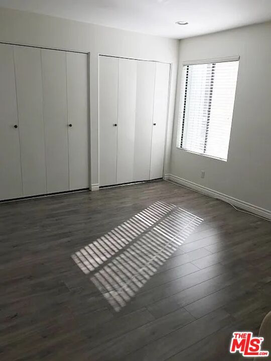 Building Photo - 1887 Greenfield Ave