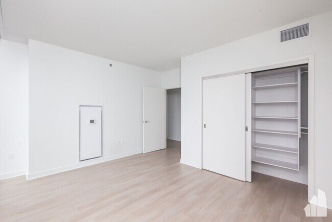 Building Photo - 330 W Grand Ave