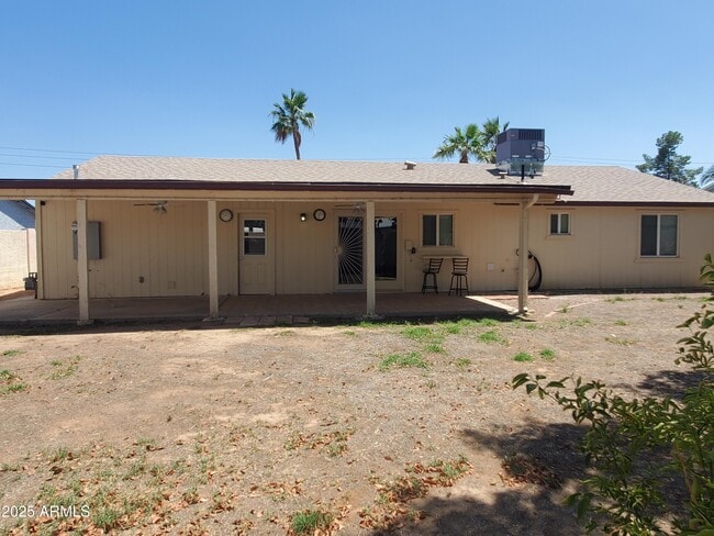 Building Photo - 3624 E Hearn Rd