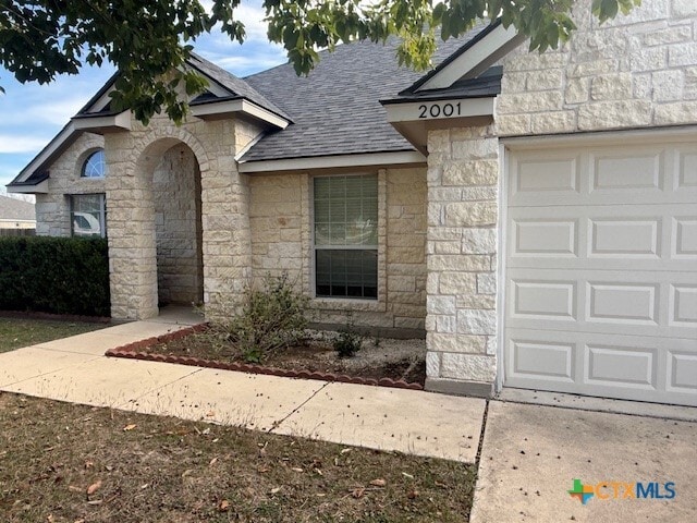 Building Photo - 2001 Hearthstone Dr