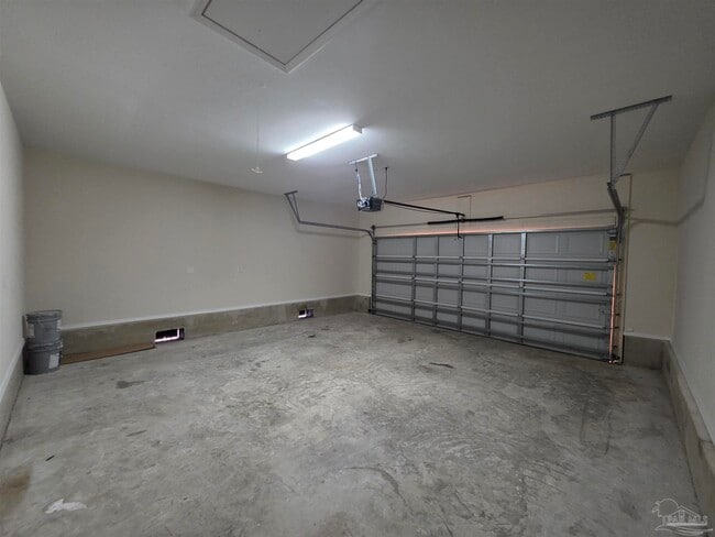 Building Photo - 1646 Ora Dr