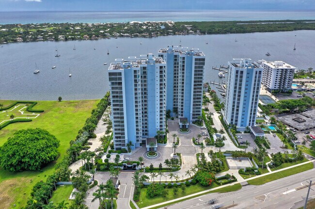 Building Photo - 1 Water Clb Wy