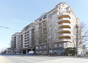 Building Photo - Camden Grandview