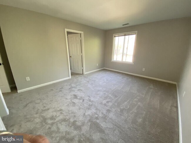 Building Photo - 1712 12th St S