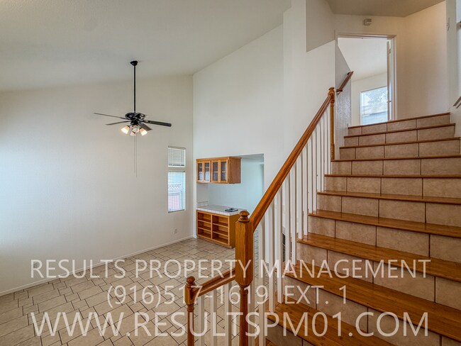 Building Photo - Great Elk Grove 2 Bedroom plus Loft Home
