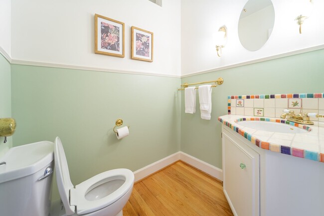 Building Photo - Enchanting Portland Heights 5BD House: You...