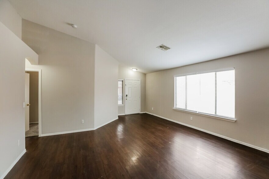Building Photo - 4513 N 88th Ave