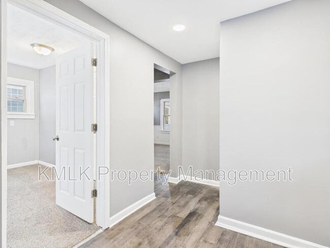 Building Photo - 754 Arcadia Ave