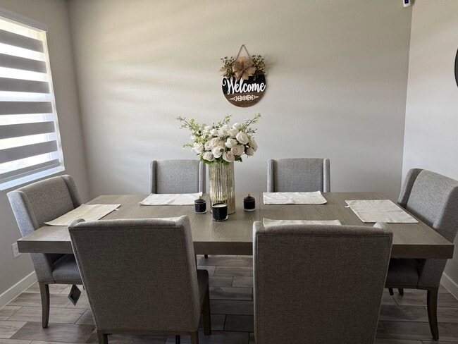 Building Photo - 1603 Ocaso Dr