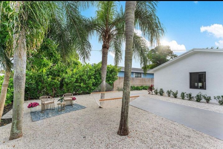 Primary Photo - 608 SE 2nd Ave