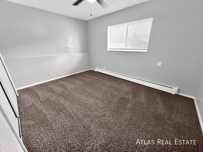 Building Photo - 2116 Friendship Pl