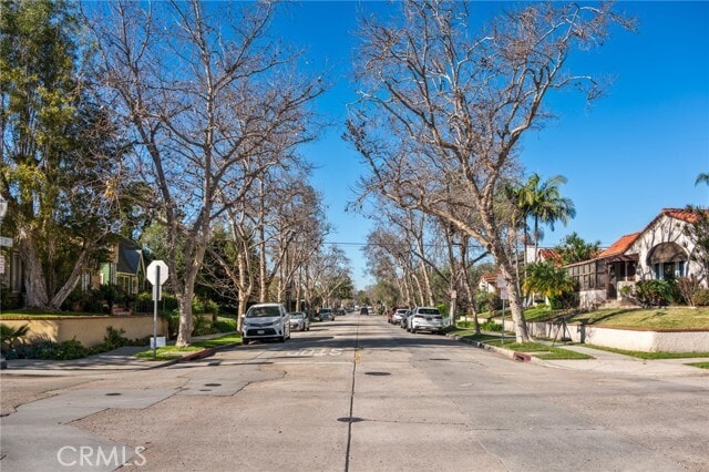 Building Photo - 929 E 37th St