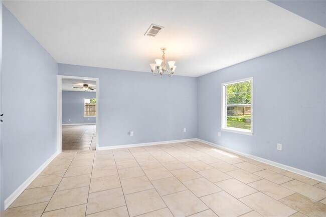 Building Photo - 20339 Pin Oak Loop