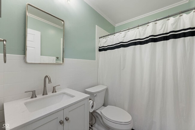 Building Photo - 66 Sherman Dr